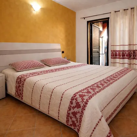 Nyaraló La Casa Di Axel Quartu SantʼElena